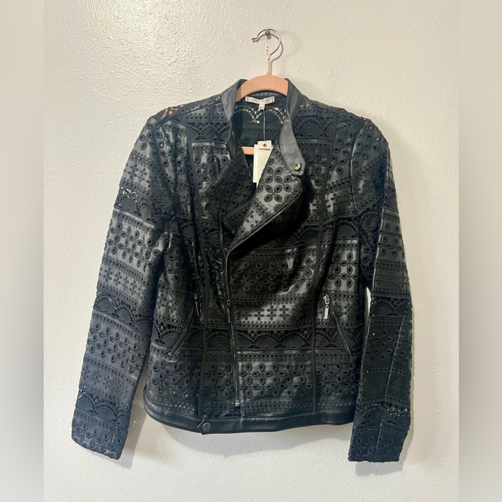 Willow & Clay NWT Eyelet Lace Vegan Leather Jacket - Medium - Picture 6 of 13